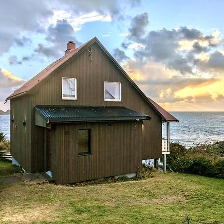 House By The Sea Reine, Lofoten Exteriér fotografie