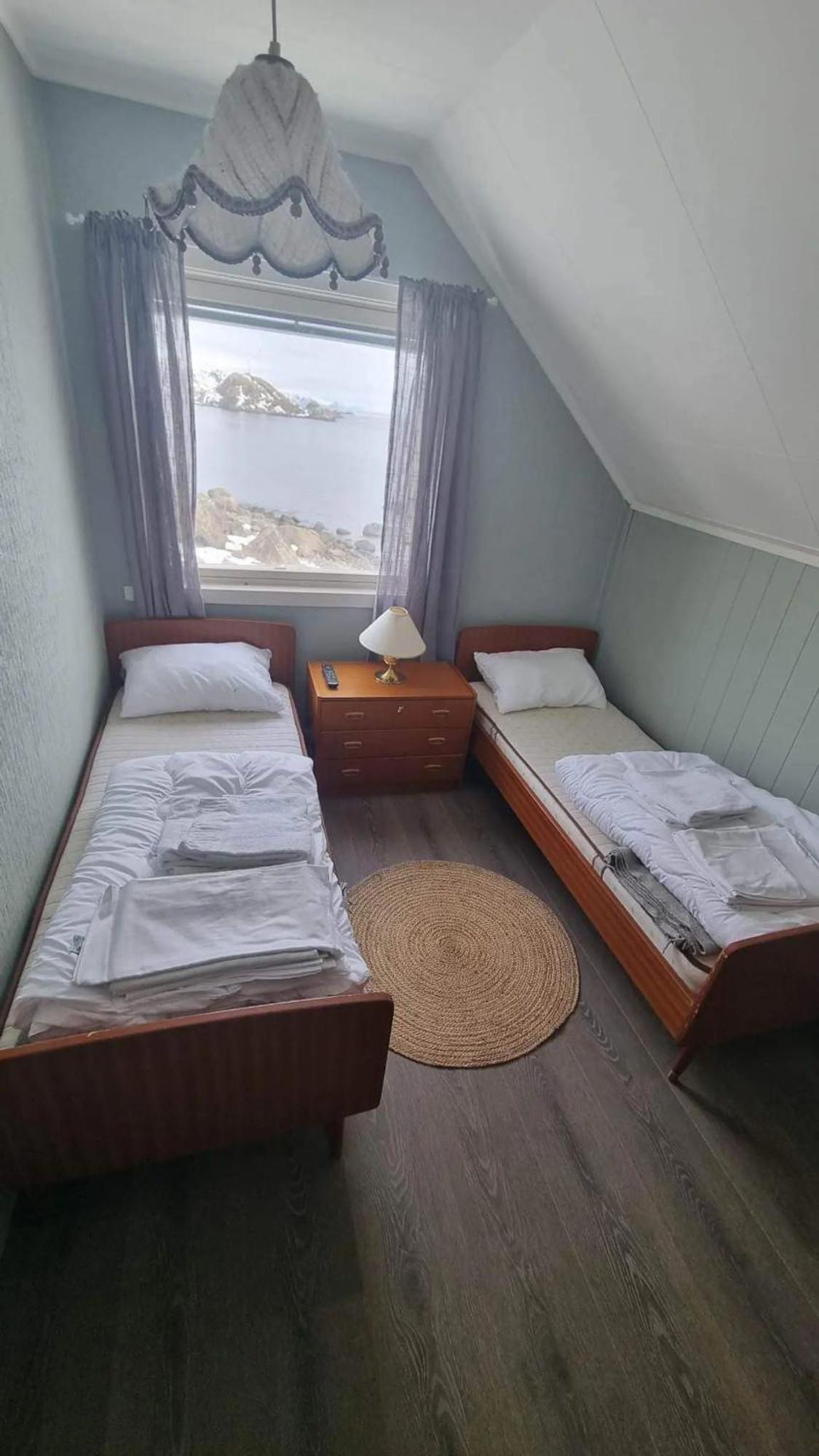 House By The Sea Reine, Lofoten Exteriér fotografie